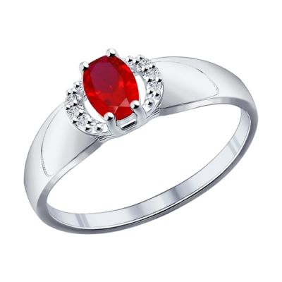 Серебряное кольцо с рубиновым корундом в окружении фианитов