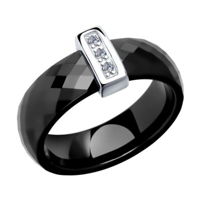 Чёрное керамическое кольцо с тремя фианитами